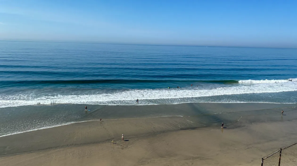 Beach and Waves at Stone Steps Beach