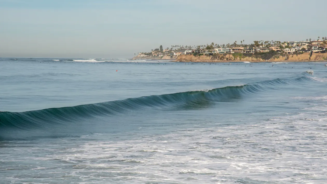 Perfect Wave Not Being Surfed in North Pb