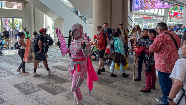 Lots of Unique Personalities at Comic Con