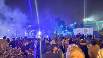 Howl O Scream Seaworld San Diego Getting Ready to Open