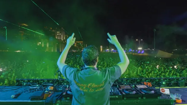 Crowd Going Crazy at into the Horizon Music Festival