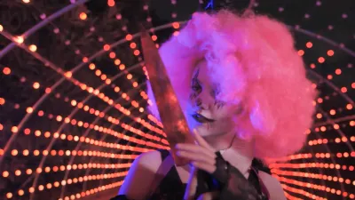 Lady Clown with Knife at Howl O Scream Seaworld San Diego