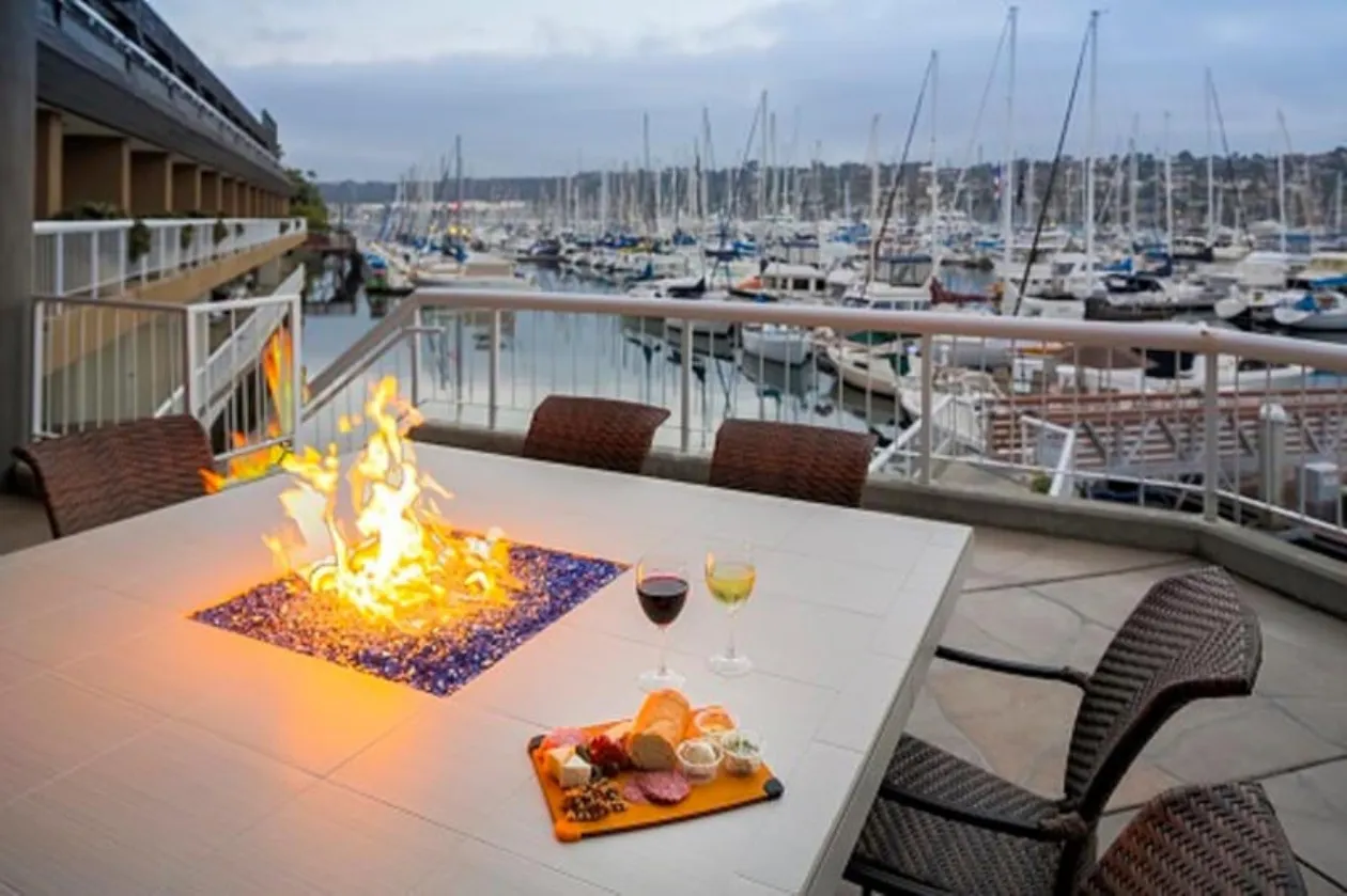【​限​定​販​売​】 Marina & Hotel Club Bay - Diego San Visit Go メンズウェア