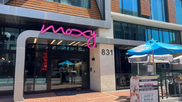 Valet and Entrance to the Moxy San Diego Downtown Gaslamp Quarter