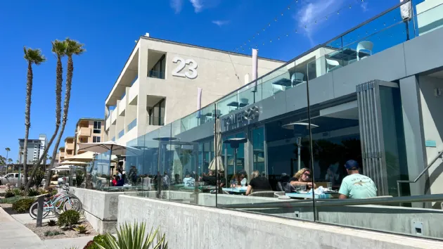 Jrdn Restaurant at Tower 23 Hotel